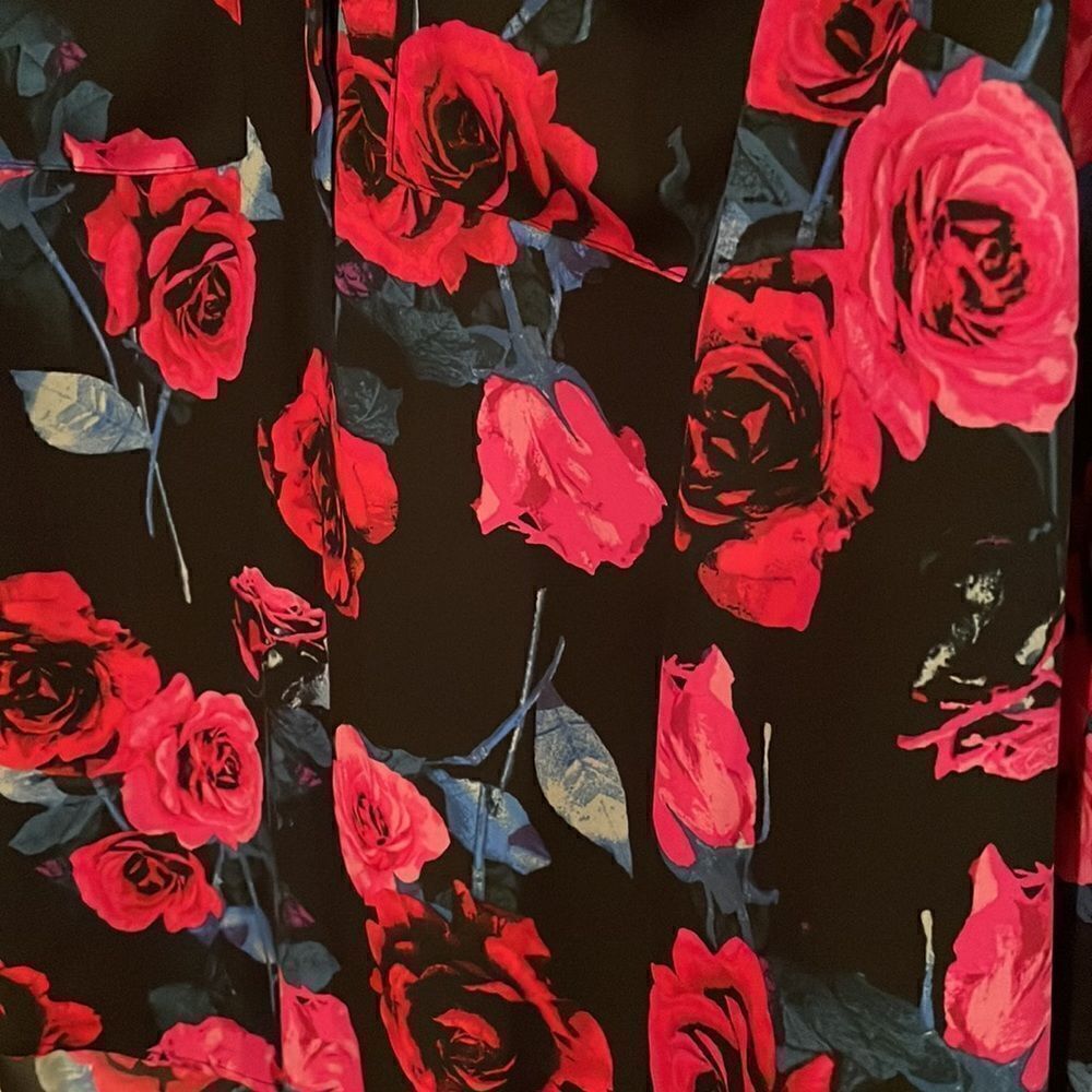 TorridāRoseālongāsleevedāblouseāš¹ - Picture 4 of 7